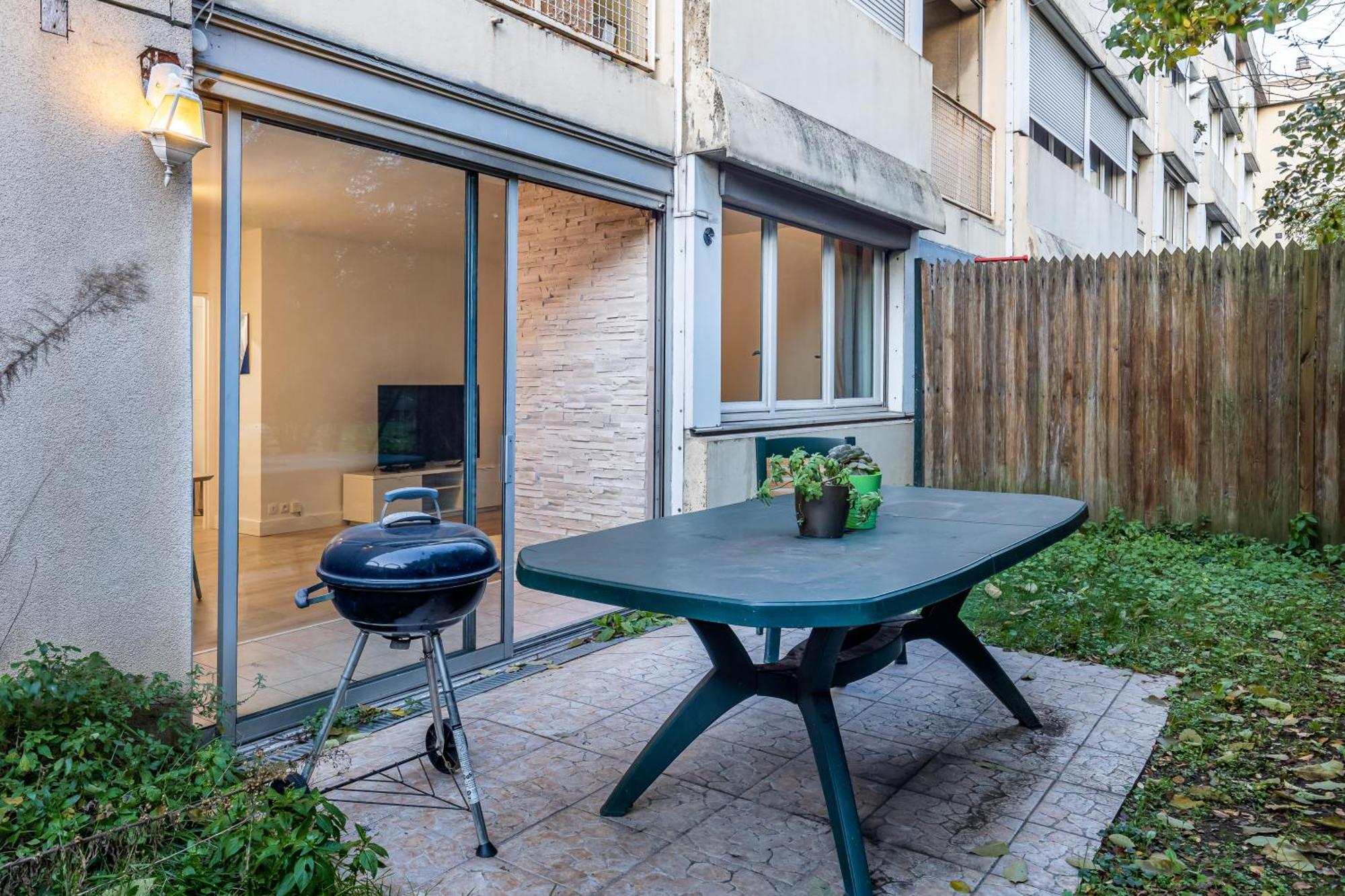 Oasis Urbaine For 8 Near To Paris Apartment Villejuif Exterior photo